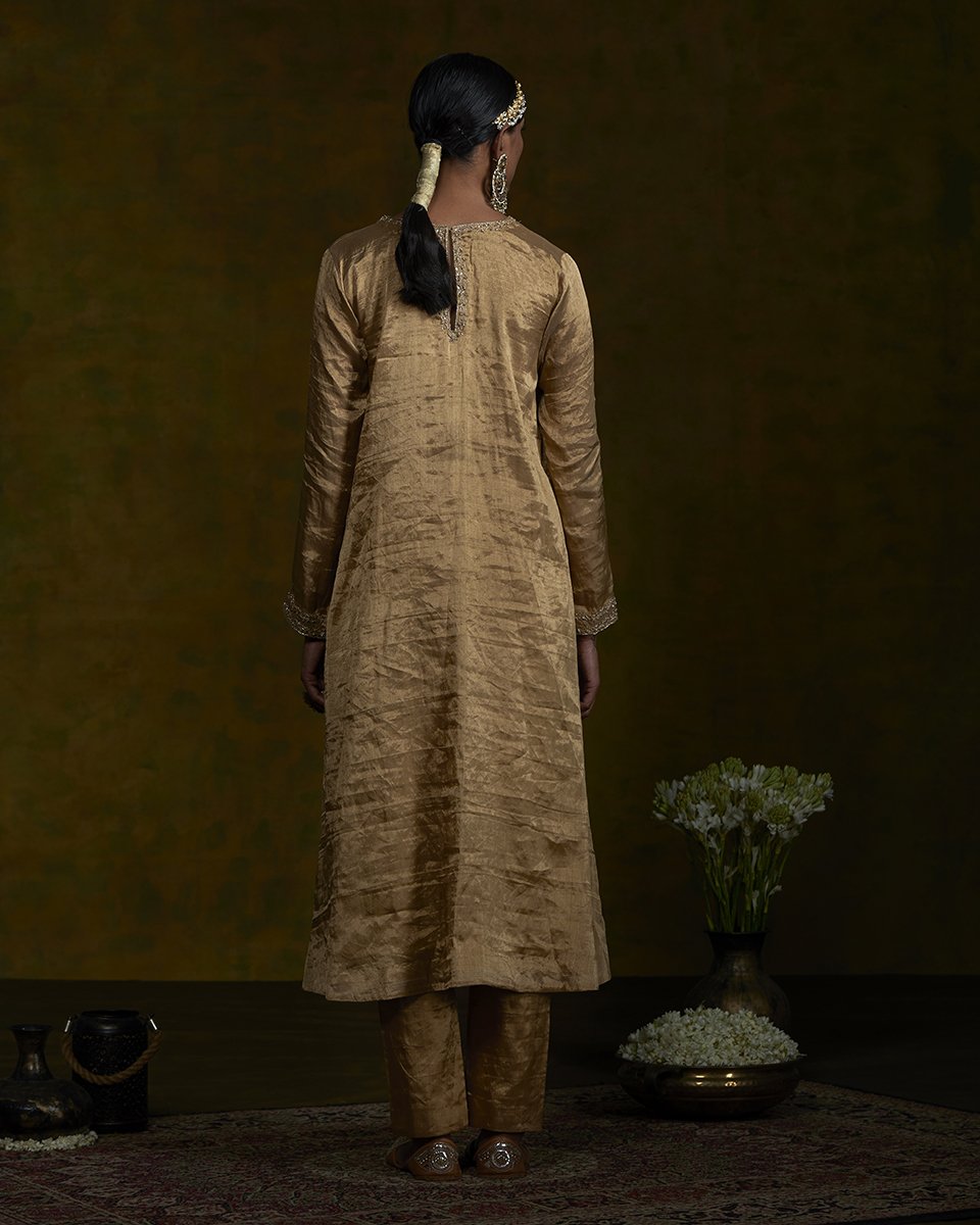 Gold_Chanderi_Silk_Tissue_Suit_with_Zardozi_Embroidery_and_Oraganza_Hand_Embroidered_Dupatta_WeaverStory_04