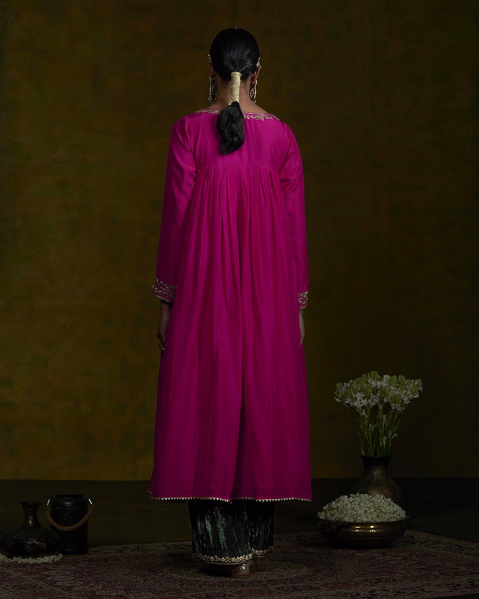 Pink_pure_mulbery_silk_zardozi_work_angrakha_with_green_velvet_farshi_and_organza_dupatta_WeaverStory_04
