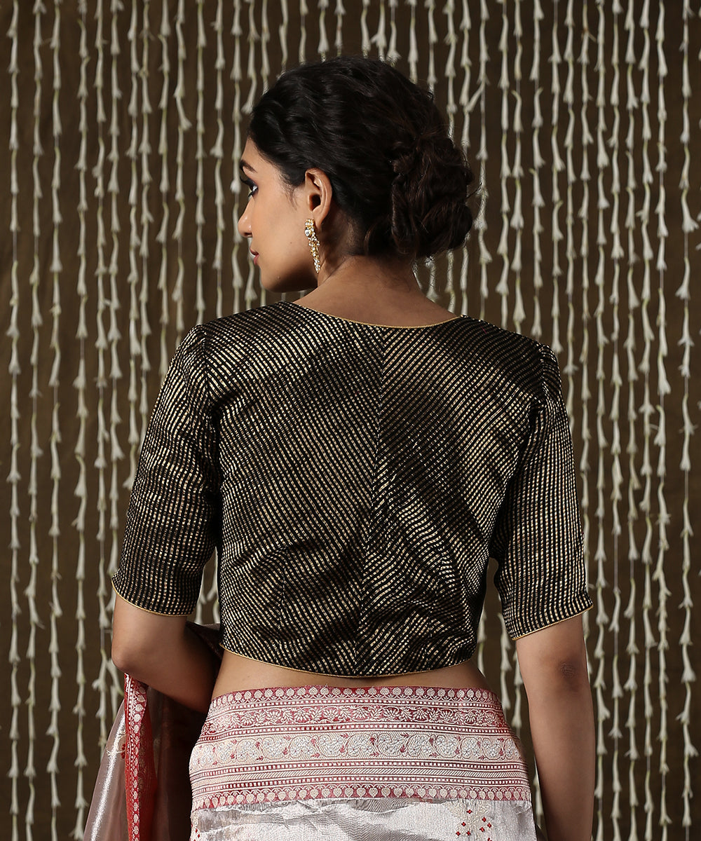 Black_Striped_Panelled_Blouse_with_V-Neckline_WeaverStory_03