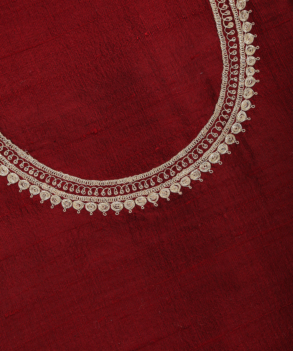 Handloom_Maroon_Raw_Silk_Banarasi_Blouse_Fabric_with_Tilla_Work_WeaverStory_04