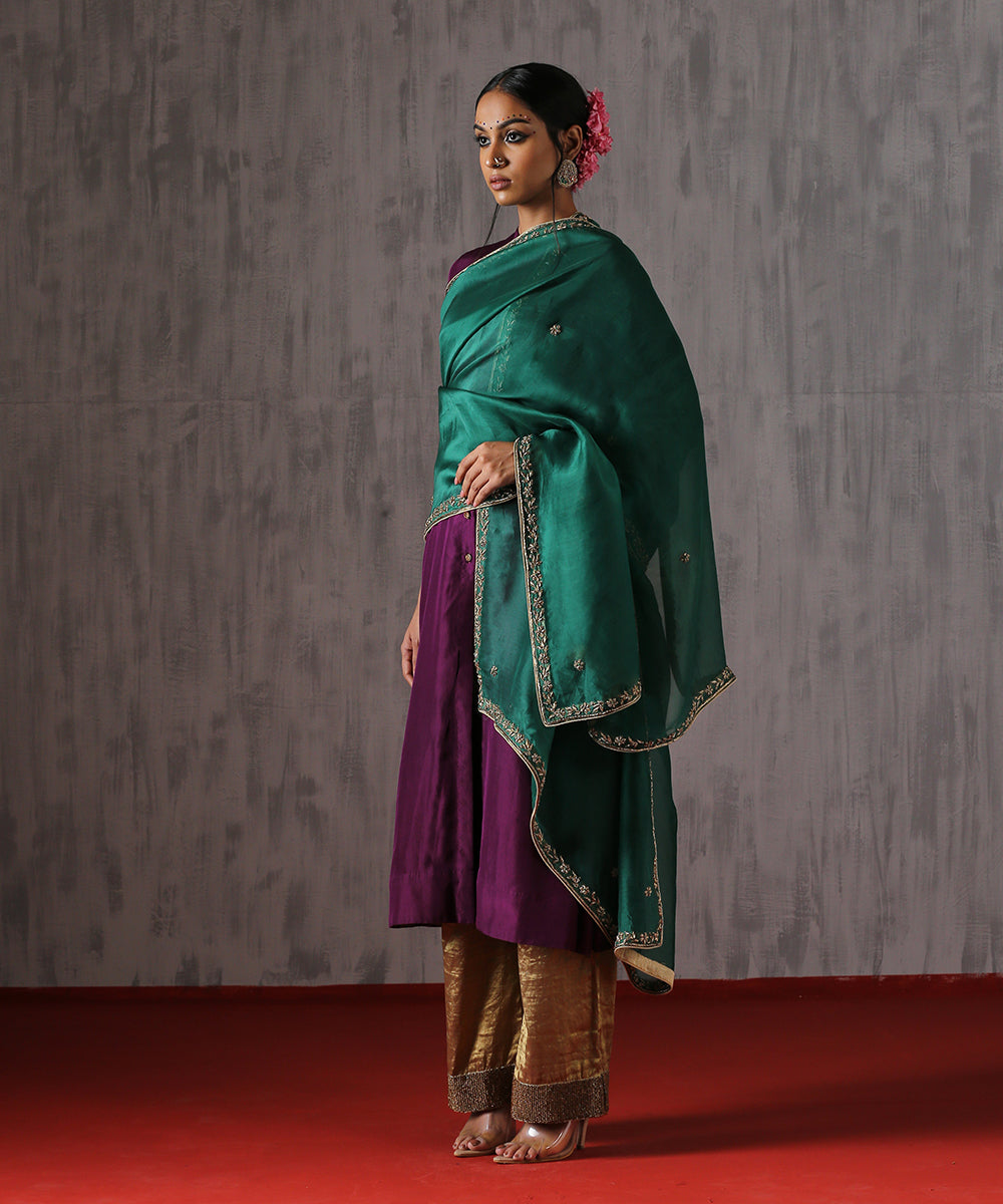 Deep_Green_Handloom_Organza_Dupatta_With_Hand_Embroidered_Zardozi_Border_WeaverStory_02