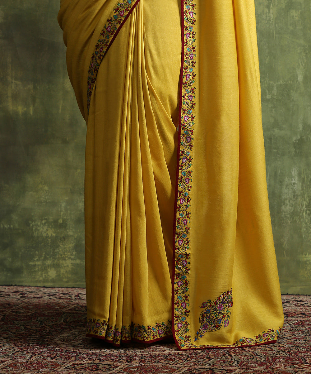 Handloom_Yellow_Moonga_Silk_Saree_With_Hand_Embroidered_Border_WeaverStory_04