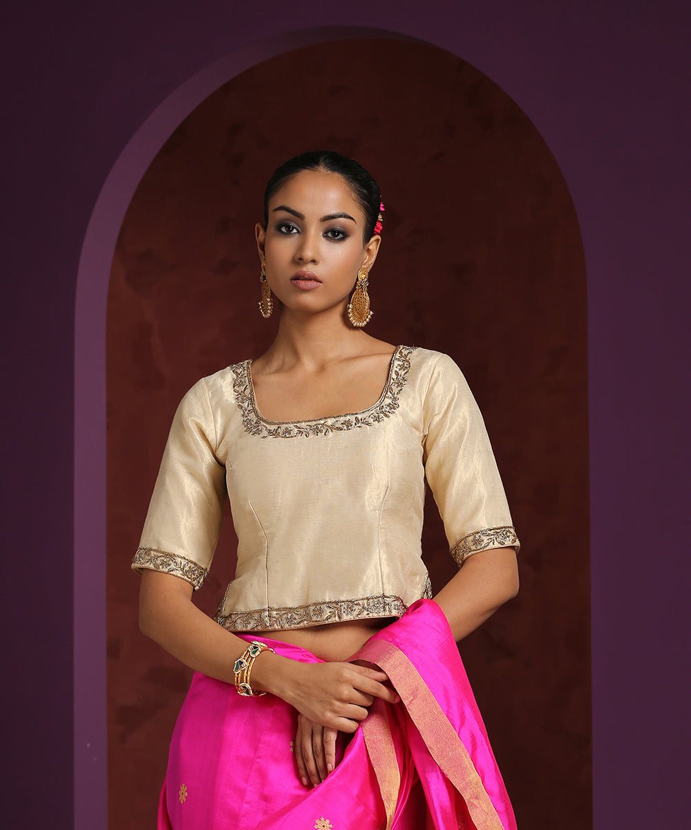 Offwhite_Tissue_Chanderi_Kurti_Style_Blouse_With_Zardozi_Hand_Embroidery_WeaverStory_01