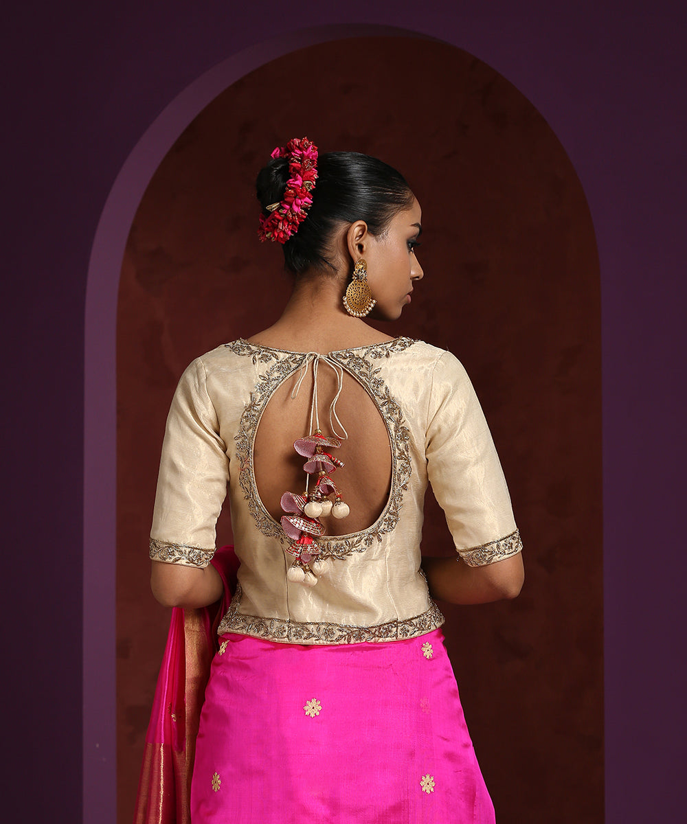 Offwhite_Tissue_Chanderi_Kurti_Style_Blouse_With_Zardozi_Hand_Embroidery_WeaverStory_03