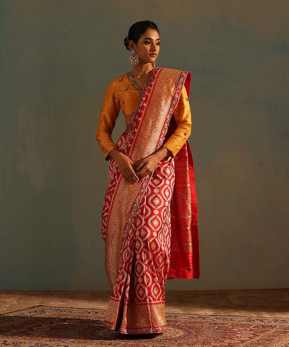 Handloom_Red_Pure_Silk_Banarasi_Saree_With_Zadozi_Embroidery_WeaverStory_01