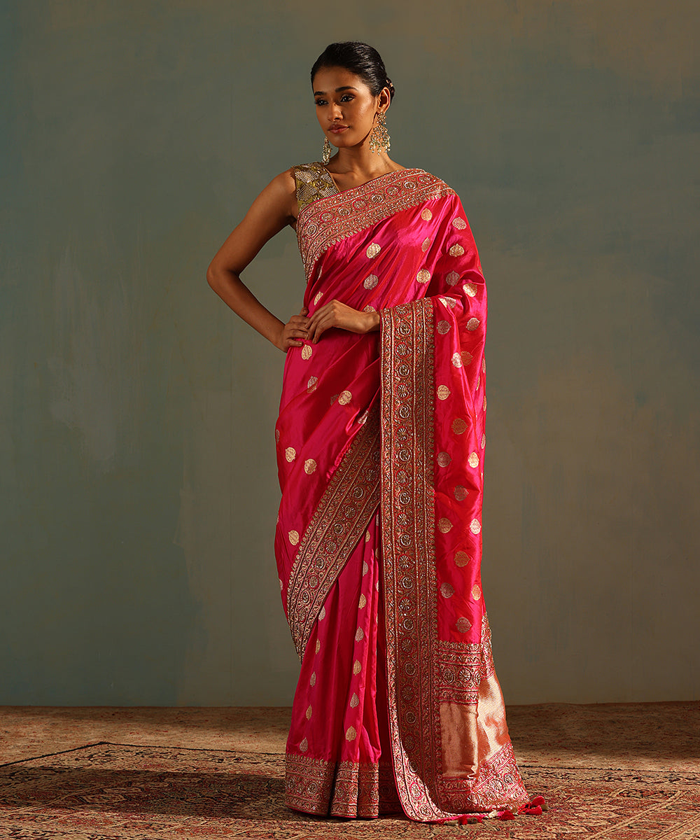 Handloom_Hot_Pink_Pure_Silk_Banarasi_Saree_With_Kadhwa_Booti_WeaverStory_01