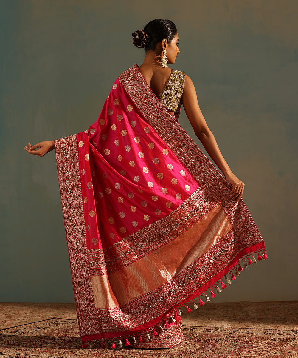 Handloom_Hot_Pink_Pure_Silk_Banarasi_Saree_With_Kadhwa_Booti_WeaverStory_03