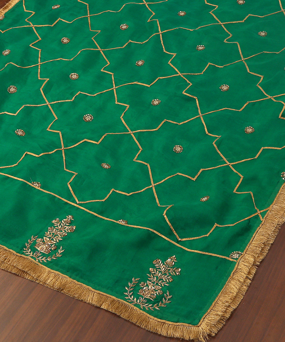 Verdian_Green_Handloom_Organza_Dupatta_With_Hand_Embroidered_Gota_And_Zardozi_Work_With_Kiran__WeaverStory_03