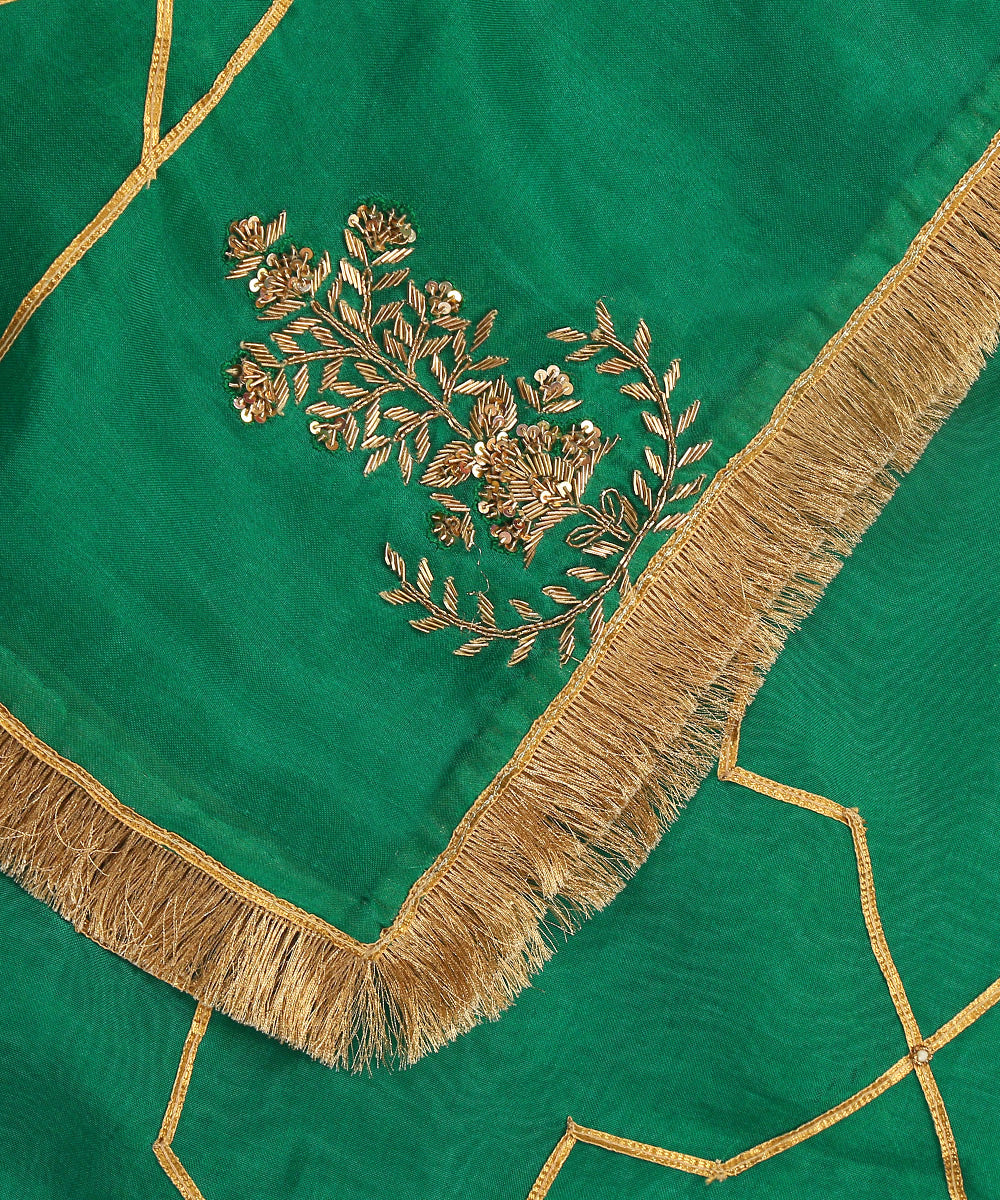 Verdian_Green_Handloom_Organza_Dupatta_With_Hand_Embroidered_Gota_And_Zardozi_Work_With_Kiran__WeaverStory_04