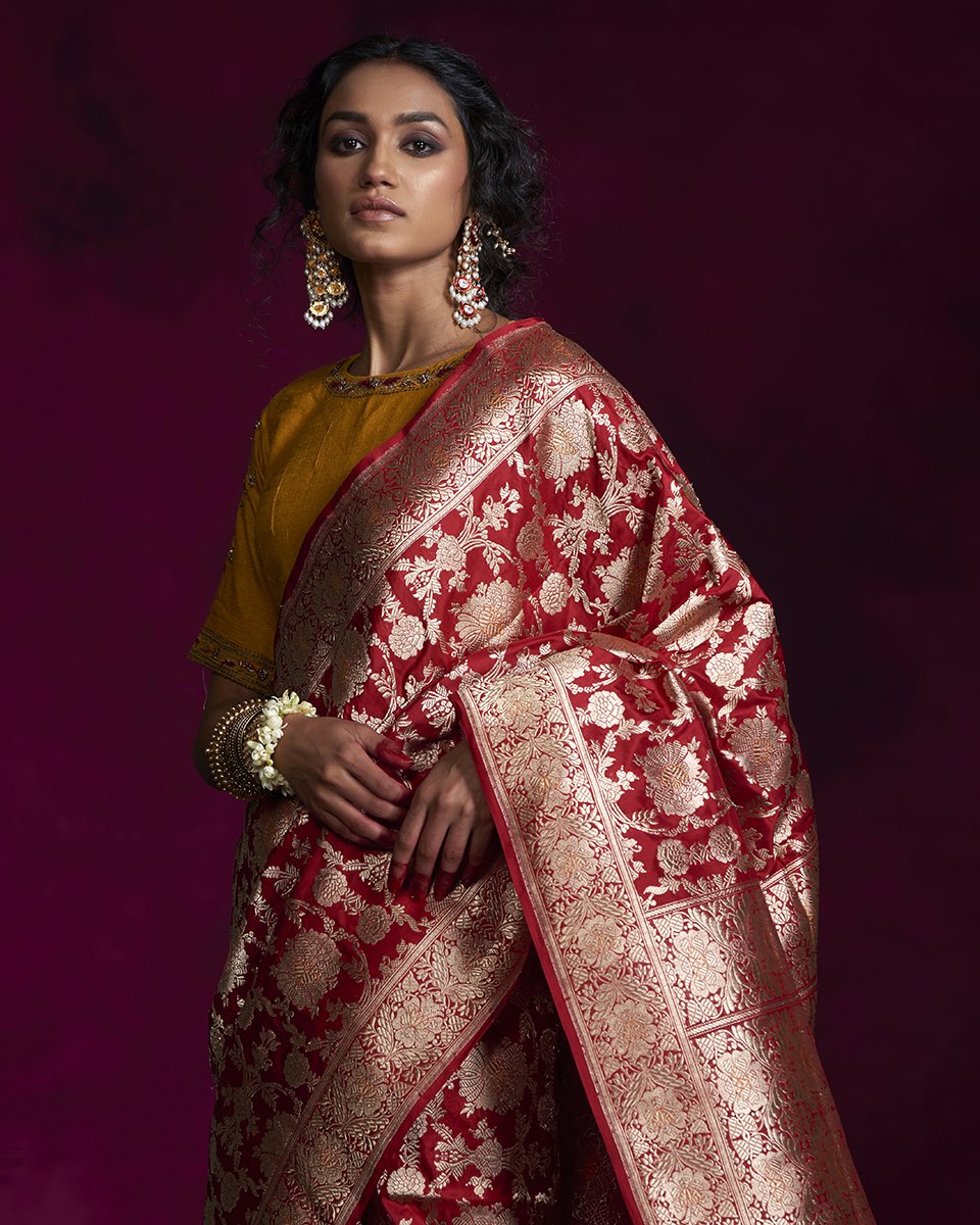 Maroon_Handloom_Kadhwa_Banarasi_Jangla_Saree_With_Mustard_Meenakari_WeaverStory_01