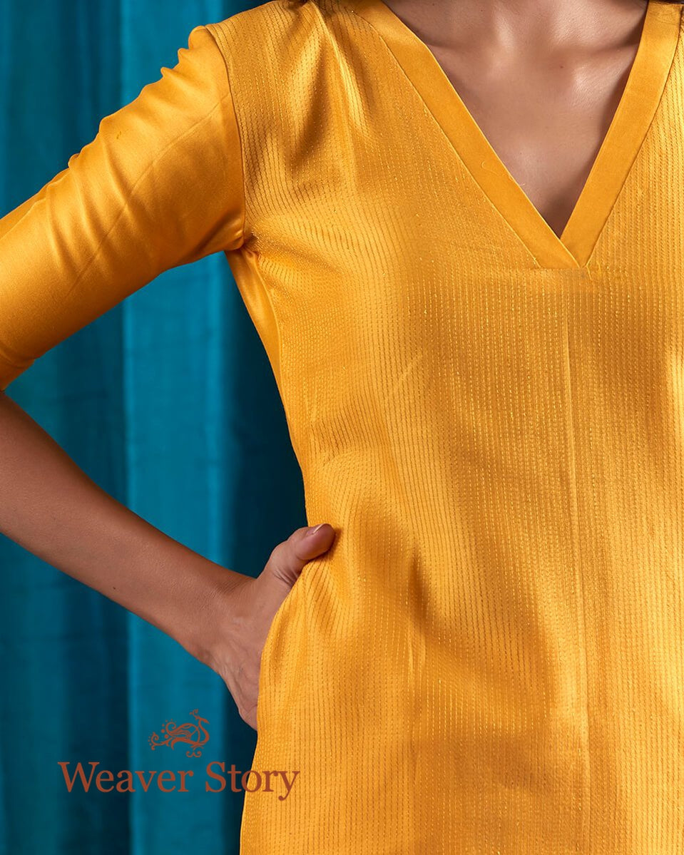 Mustard_Tagai_Tunic_with_Gotta_Farshi_Pants_WeaverStory_03