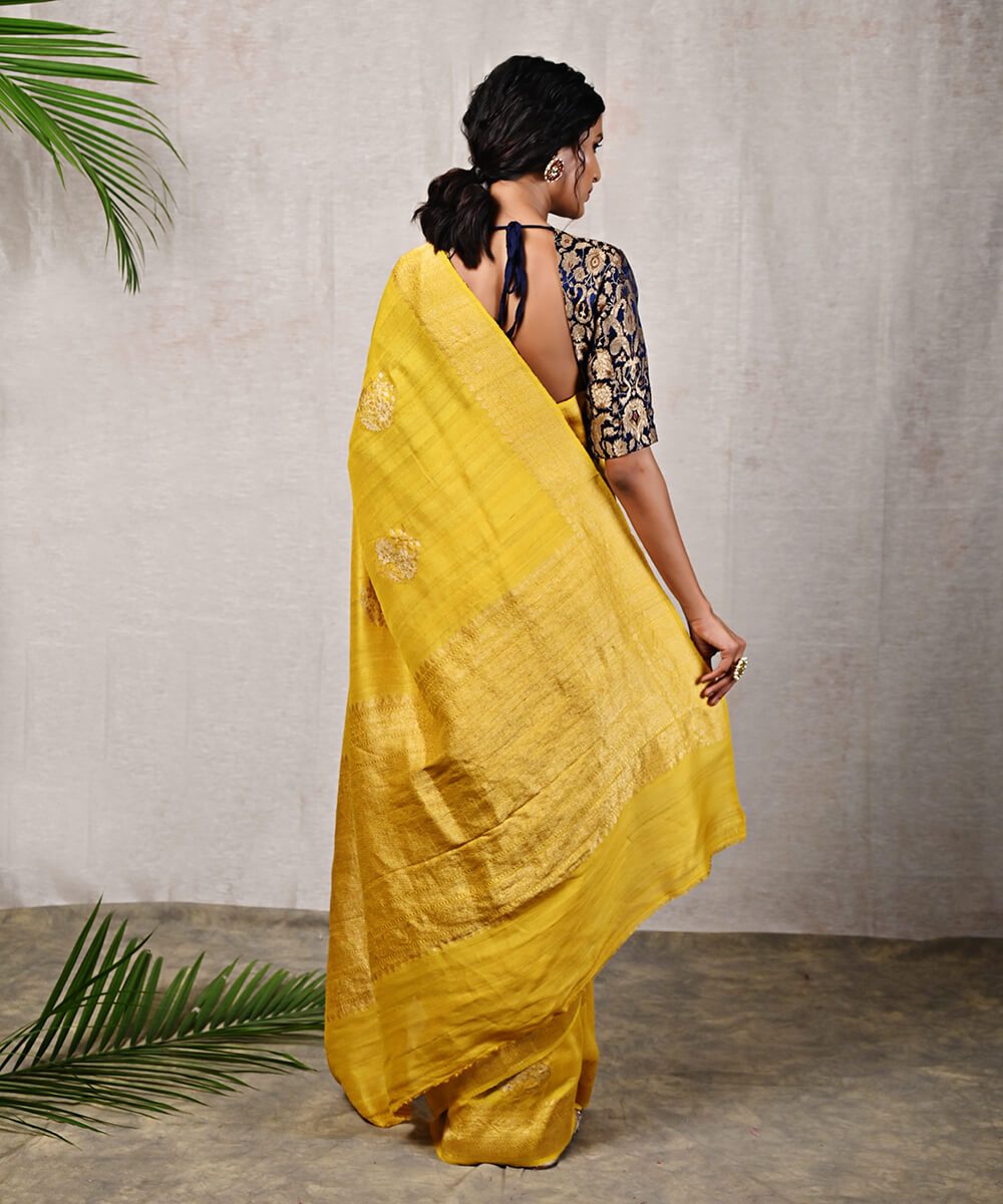 Mustard_Handloom_Pure_Tusser_Banarasi_Georgette_Saree_with_Kadhwa_Booti_WeaverStory_03