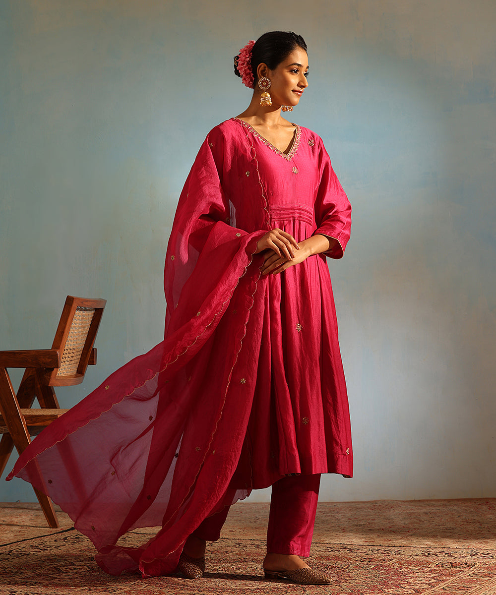 Hot_Pink_Handloom_Chanderi_Silk_Kurta_With_Pants_And_Embroidered_Dupatta_WeaverStory_01