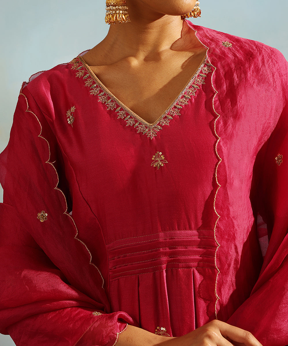 Hot_Pink_Handloom_Chanderi_Silk_Kurta_With_Pants_And_Embroidered_Dupatta_WeaverStory_06