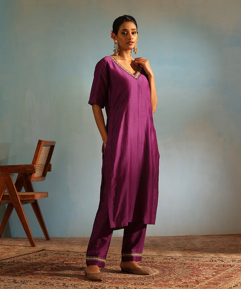 Handloom_Purple_Chanderi_Silk_Kurta_With_Pants_And_Organza_Dupatta_WeaverStory_04