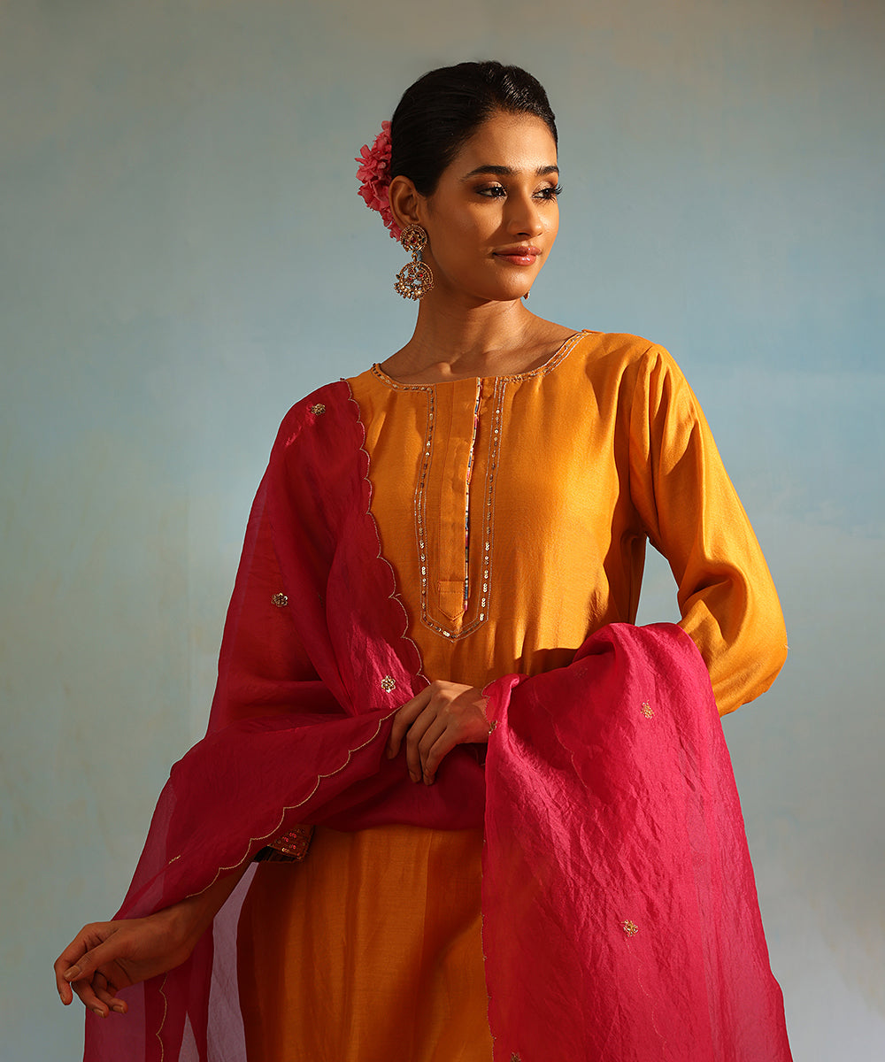 Yellow_Handloom_Chanderi_Silk_Kurta_With_Pants_And_Hot_Pink_Organza_Dupatta_WeaverStory_04