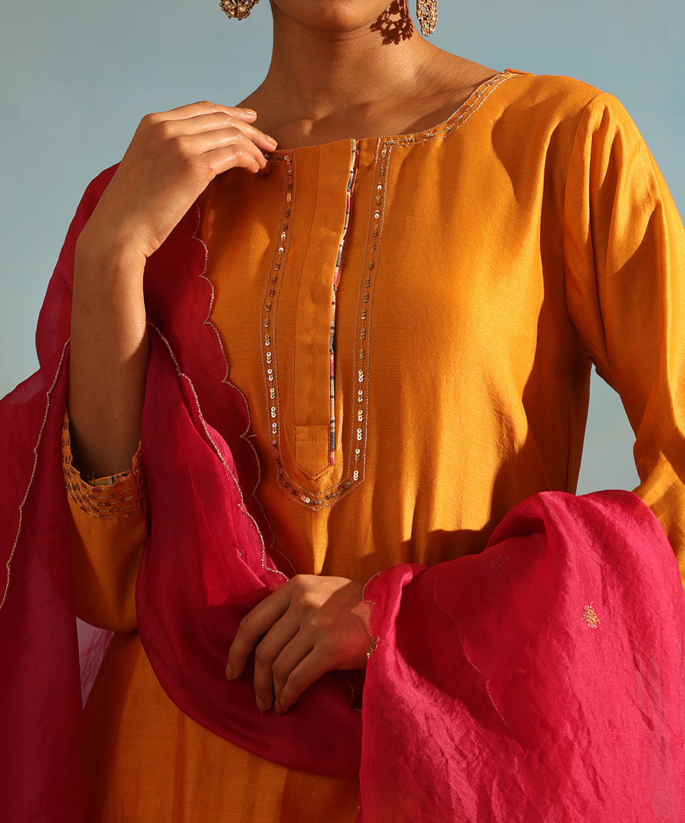 Yellow_Handloom_Chanderi_Silk_Kurta_With_Pants_And_Hot_Pink_Organza_Dupatta_WeaverStory_05