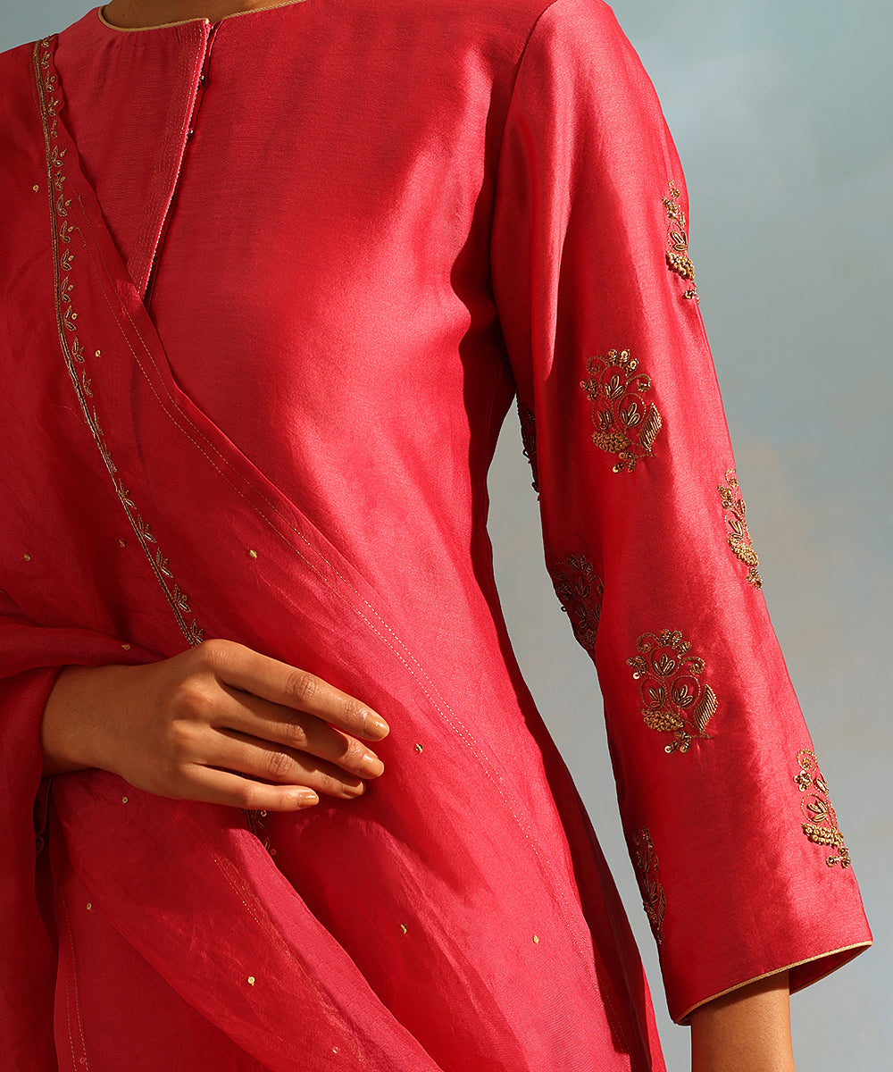 Fuchsia_Pink_Handloom_Chanderi_Silk_Kurta_With_Pants_And_Embroidered_Dupatta_WeaverStory_06