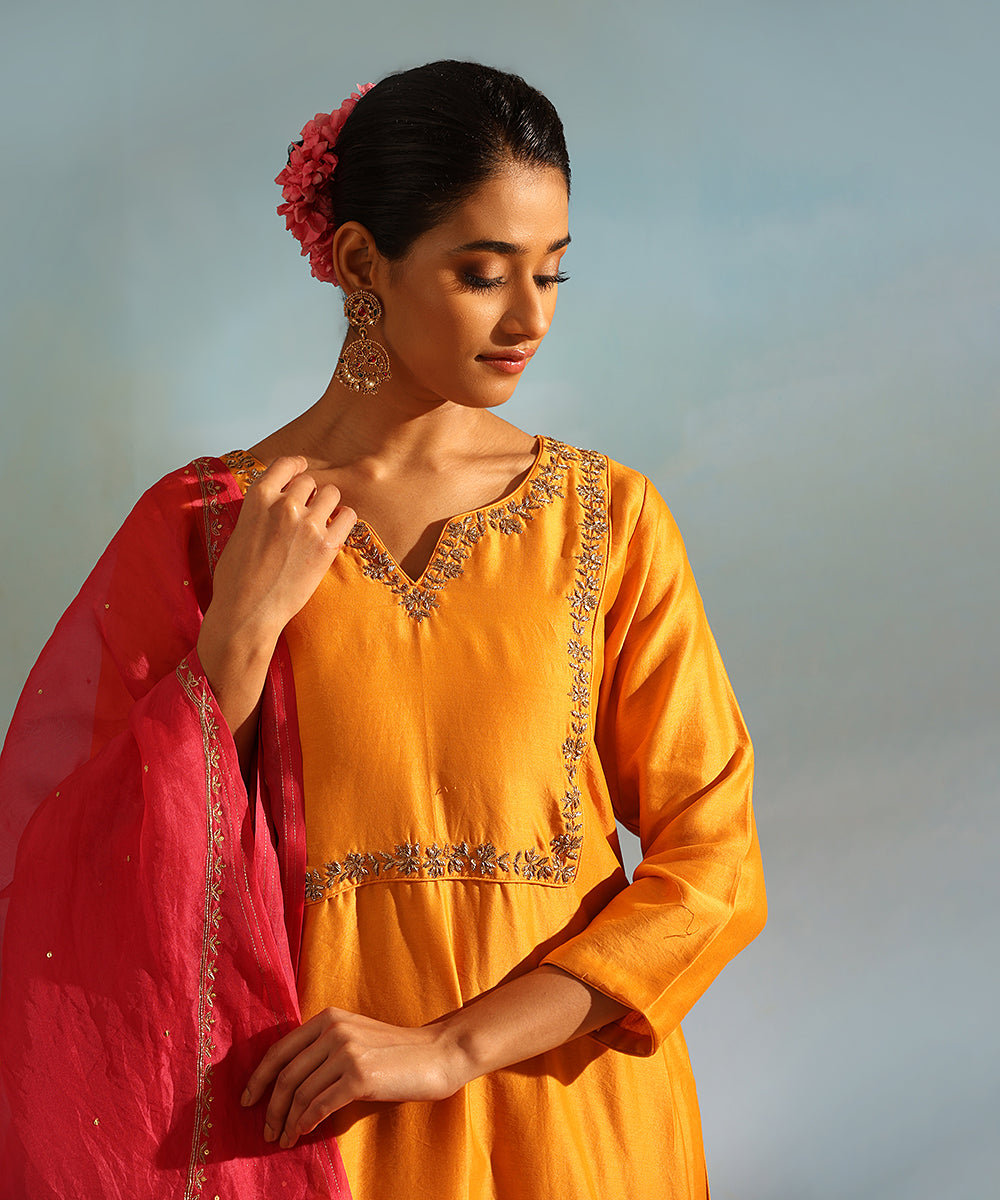 Yellow_Handloom_Chanderi_Silk_Kurta_With_Pants_And_Fuchsia_Pink_Embroidered_Dupatta_WeaverStory_05