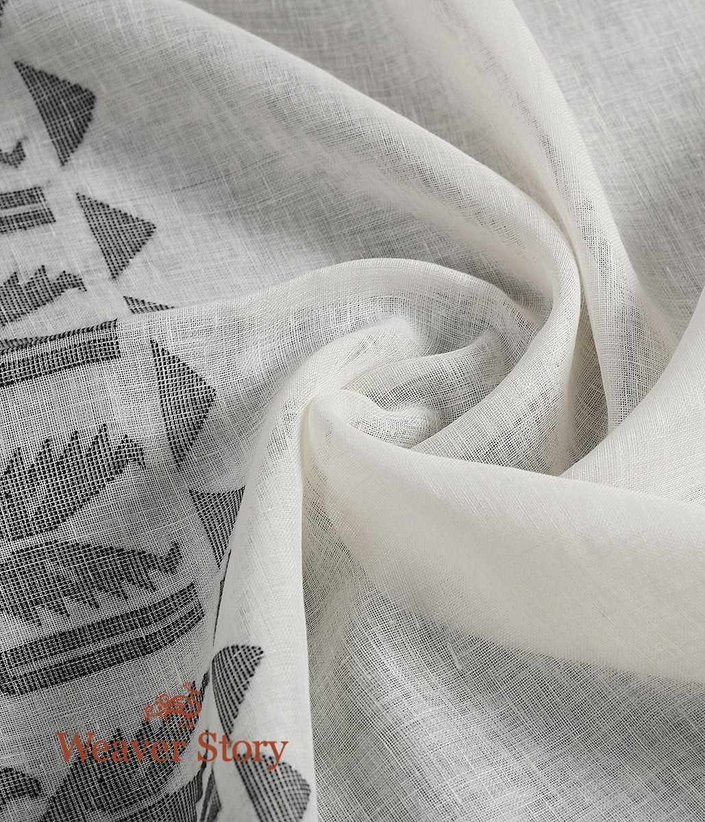 Hand_Woven_Linen_Jamdani_Saree_in_OffWhite_and_Black_WeaverStory_05