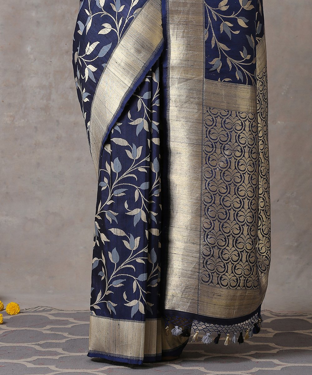 Navy_Blue_Handloom_Katan_Silk_Banarasi_Saree_with_Tusser_Jangla_and_Gold_Border_WeaverStory_04