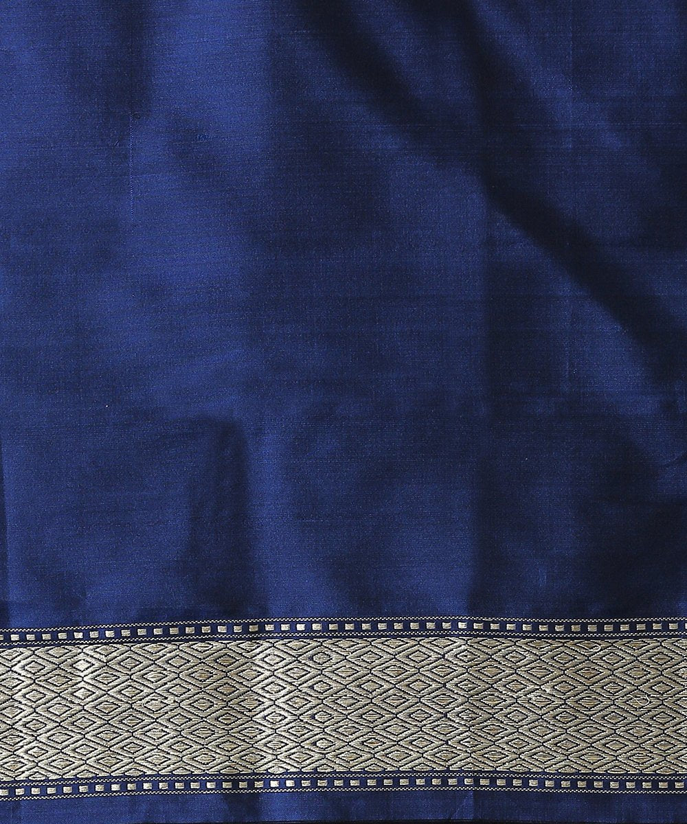 Navy_Blue_Handloom_Pure_Katan_Silk_Banarasi_Saree_with_Kadhwa_Crane_Motifs_and_Pink_Selvedge_WeaverStory_05