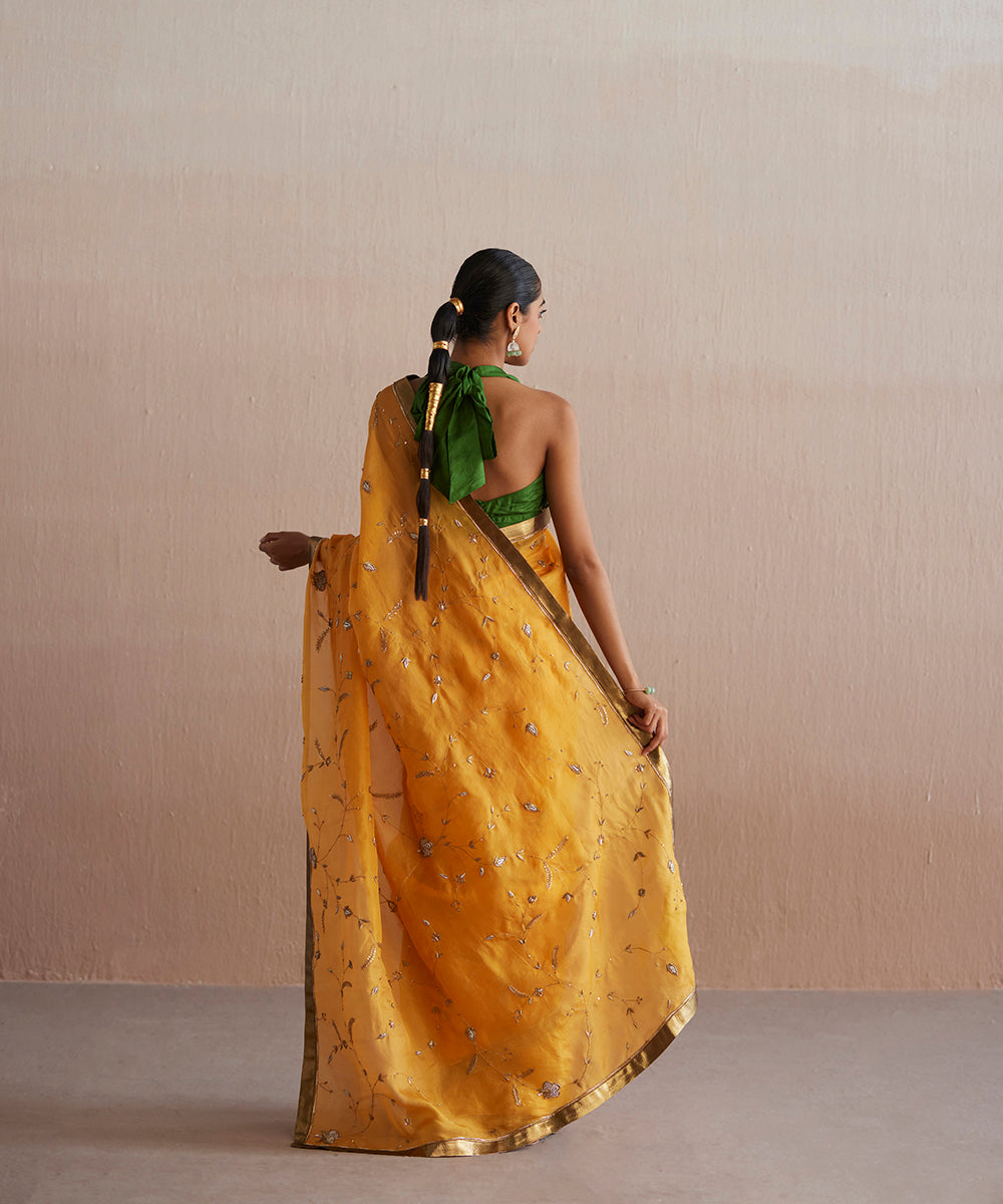 Handloom_Yellow_Organza_Saree_With_Embroidered_Zardozi_Floral_Jaal_WeaverStory_03