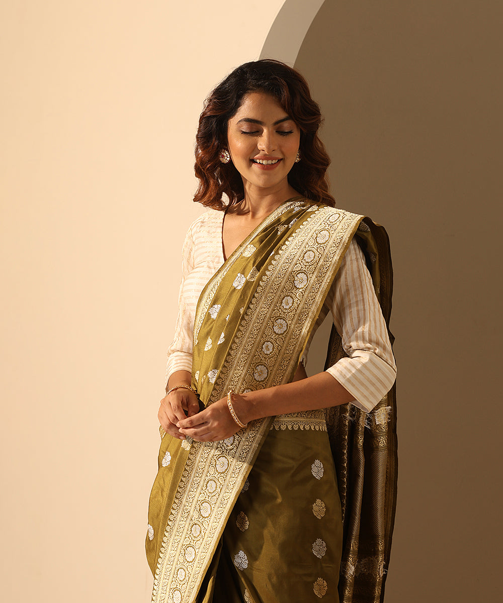 White_Handloom_Tissue_Silk_Blouse_With_V-Neckline_WeaverStory_01