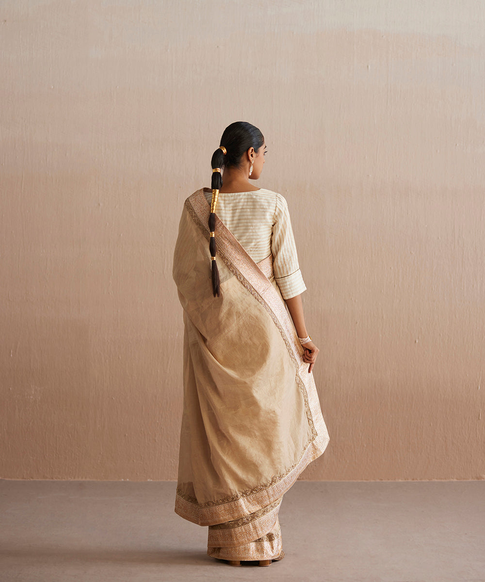 Beige_Handloom_Organza_Saree_With_Embroidered_Zardozi_Floral_Border_WeaverStory_03
