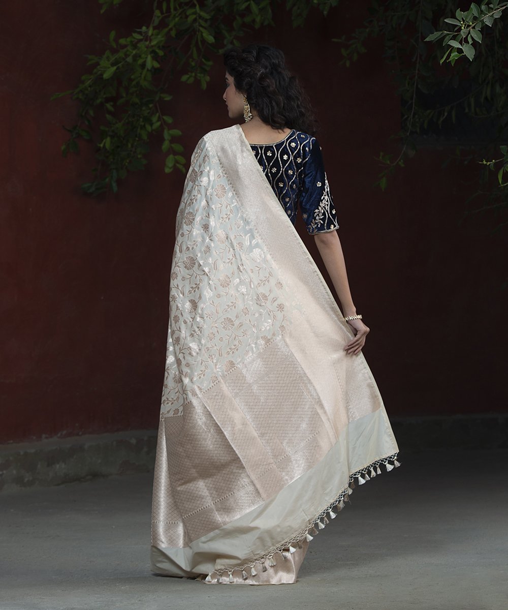 Offwhite_Handloom_Cutwork_Katan_Silk_Banarasi_Saree_with_Jangla_WeaverStory_03