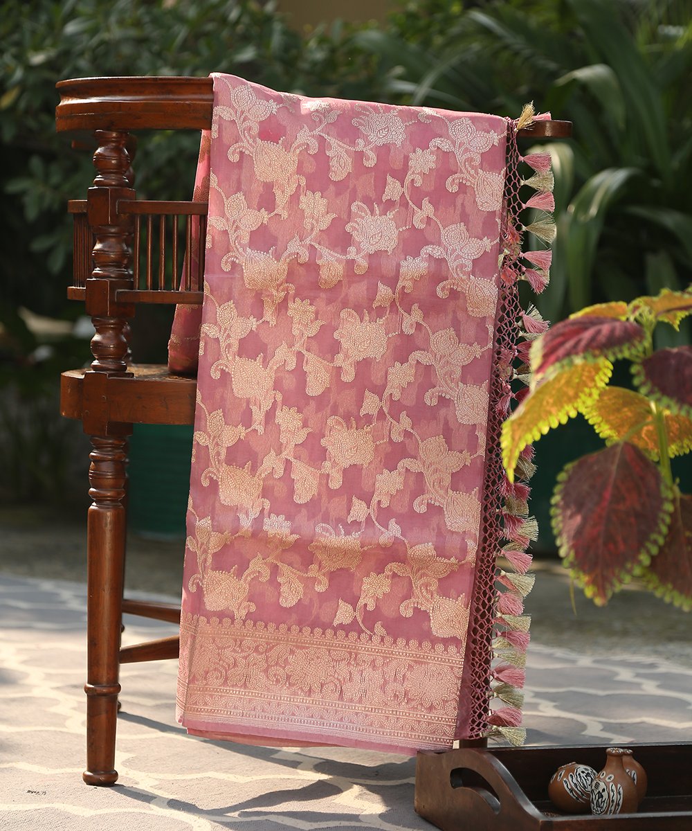 Handloom_Pure_Organza_Banarasi_Dupatta_with_All_Over_Kadhwa_Floral_Jaal_WeaverStory_01