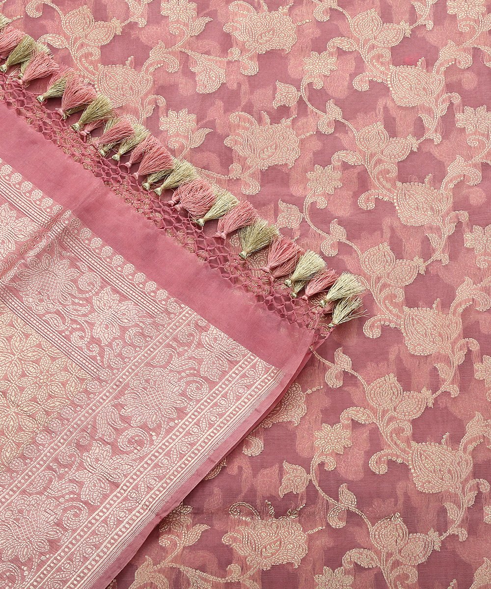 Handloom_Pure_Organza_Banarasi_Dupatta_with_All_Over_Kadhwa_Floral_Jaal_WeaverStory_05