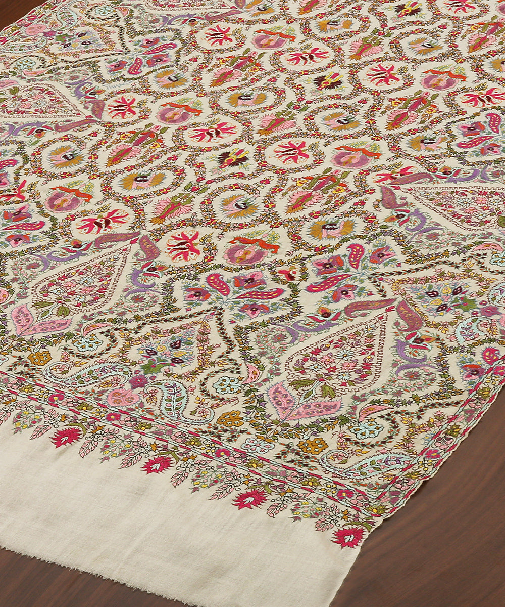 Cream_Pure_Pashmina_Shawl_With_Multicolor_Bharan_Embroidery_WeaverStory_03