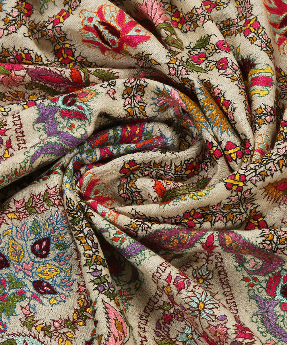 Cream_Pure_Pashmina_Shawl_With_Multicolor_Bharan_Embroidery_WeaverStory_05