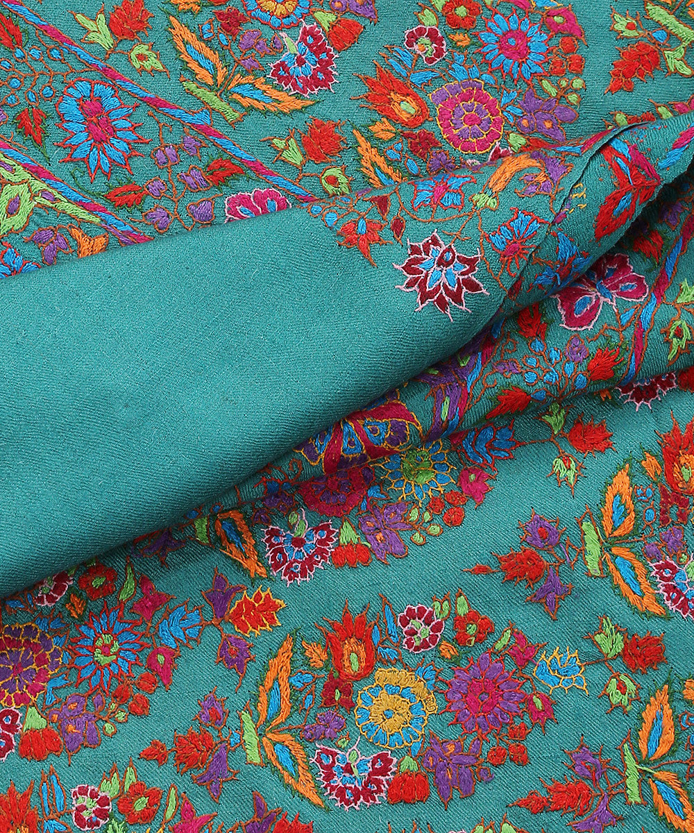 Handwoven_Green_Pure_Pashmina_Shawl_With_Kashidakari_And_Kalamkari_WeaverStory_04