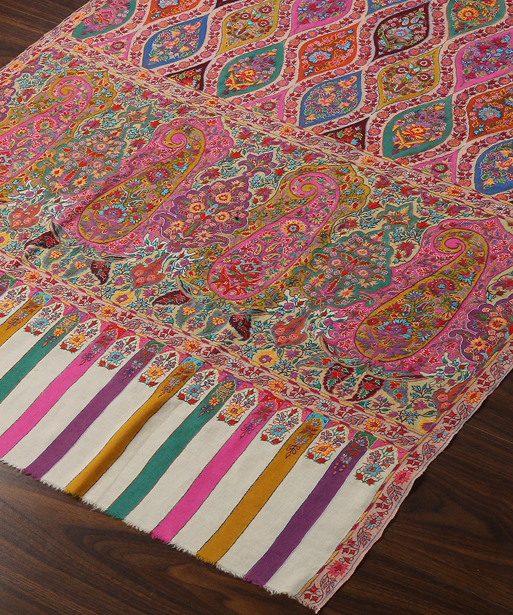Light_Pink_Handwoven_Pure_Pashmina_Shawl_With_Kashidakari_And_Paper_Mache_Work_WeaverStory_03