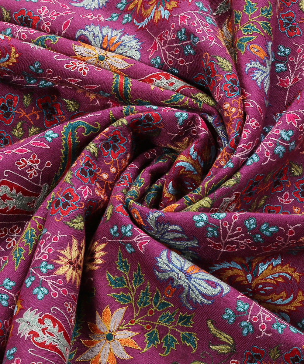 Handwoven_Purple_Pure_Pashmina_Shawl_With_Kalamkari_AndPaper_Mache_Work_WeaverStory_05