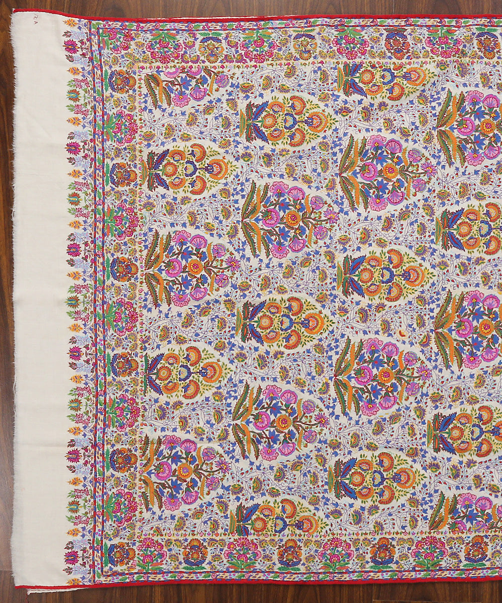 White_Handwoven_Kalamkari_Pure_Pashmina_Shawl_With_Kashidakari_And_Paper_Mache_Work_WeaverStory_02