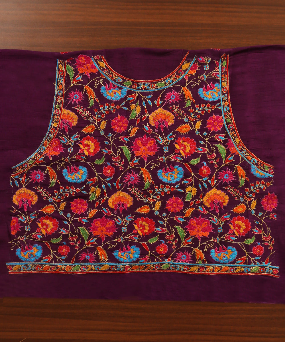 Purple_Raw_Silk_Blouse_Fabric_With_Kalamkari_And_Sozni_Kari_WeaverStory_03