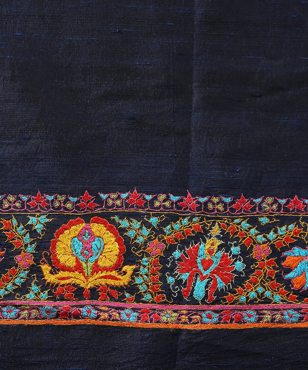 Dark_Blue_Raw_Silk_Blouse_Fabric_With_Kalamkari_And_Sozni_Kari_WeaverStory_03