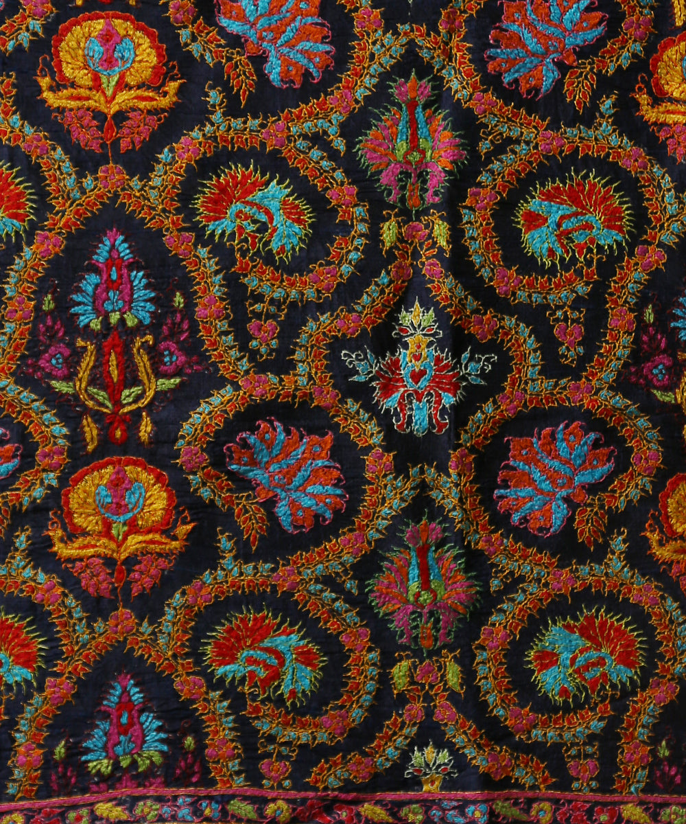 Dark_Blue_Raw_Silk_Blouse_Fabric_With_Kalamkari_And_Sozni_Kari_WeaverStory_04