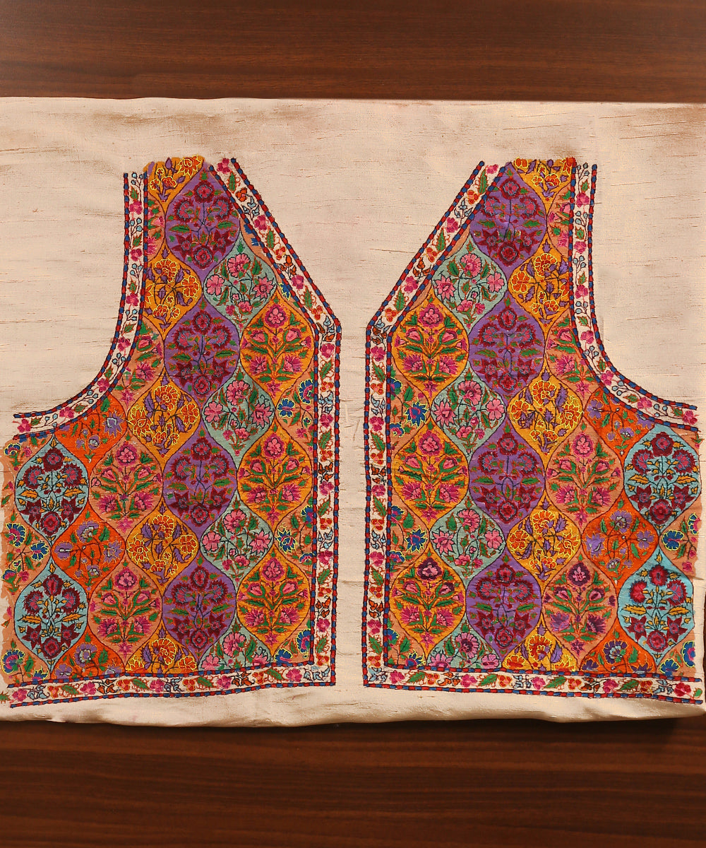 Beige_Raw_Silk_Blouse_Fabric_With_Kalamkari_And_Sozni_Kari_WeaverStory_02