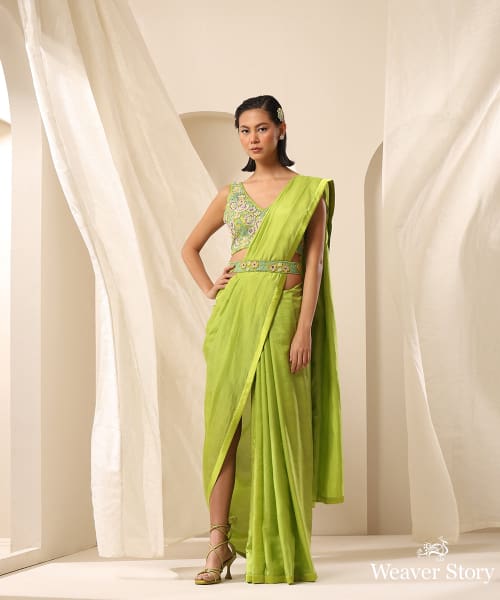 Lime_Green_Pre-stitched_Side_Slit_Pure_Silk_Saree_With_Satin_Edges_WeaverStory_02