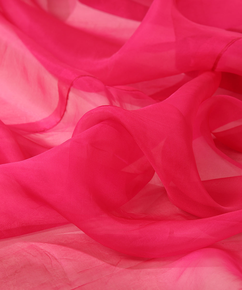 Magenta_Pure_Organza_Saree_With_Satin_Edges_WeaverStory_04