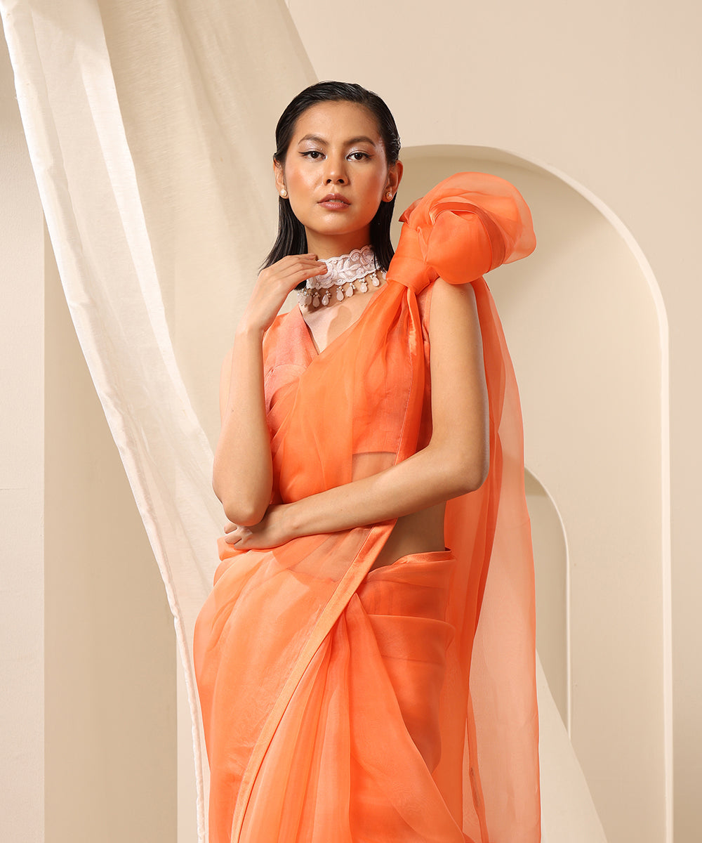 Peach_Fuzz_Organza_Blouse_With_V-Neck_Style_WeaverStory_01