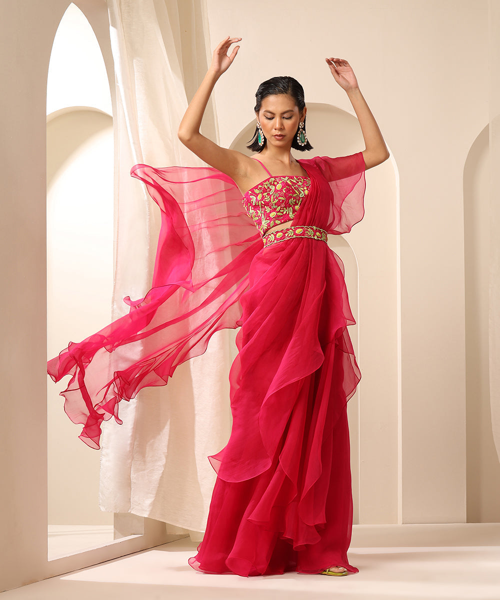 Magenta_Pre-stitched_Side_Slit_Organza_Saree_With_Satin_Edges_WeaverStory_03