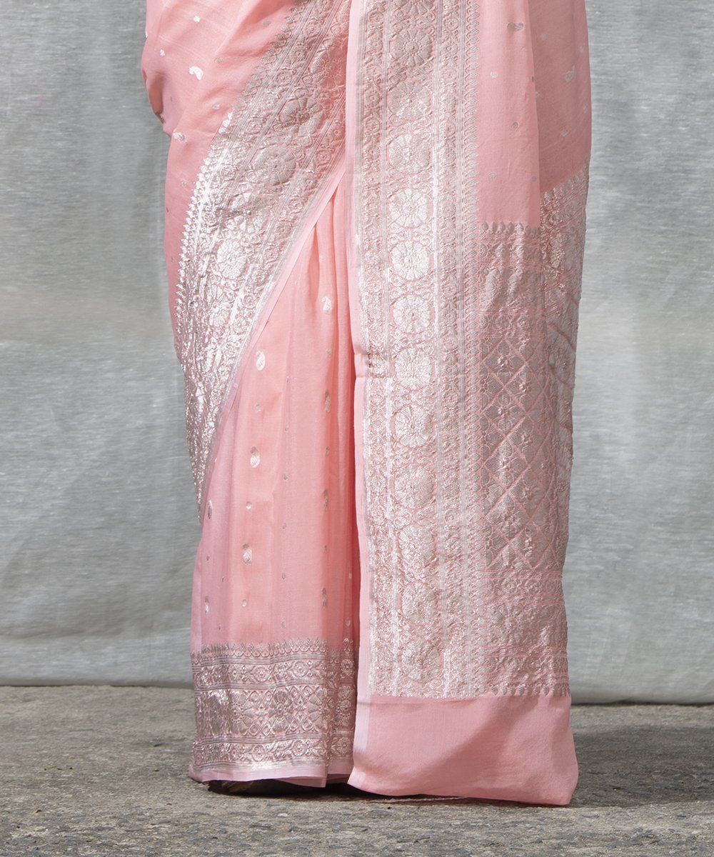 Peach_Handloom_Kadhwa_Georgette_Banarasi_Saree_with_Booti_Design_WeaverStory_04