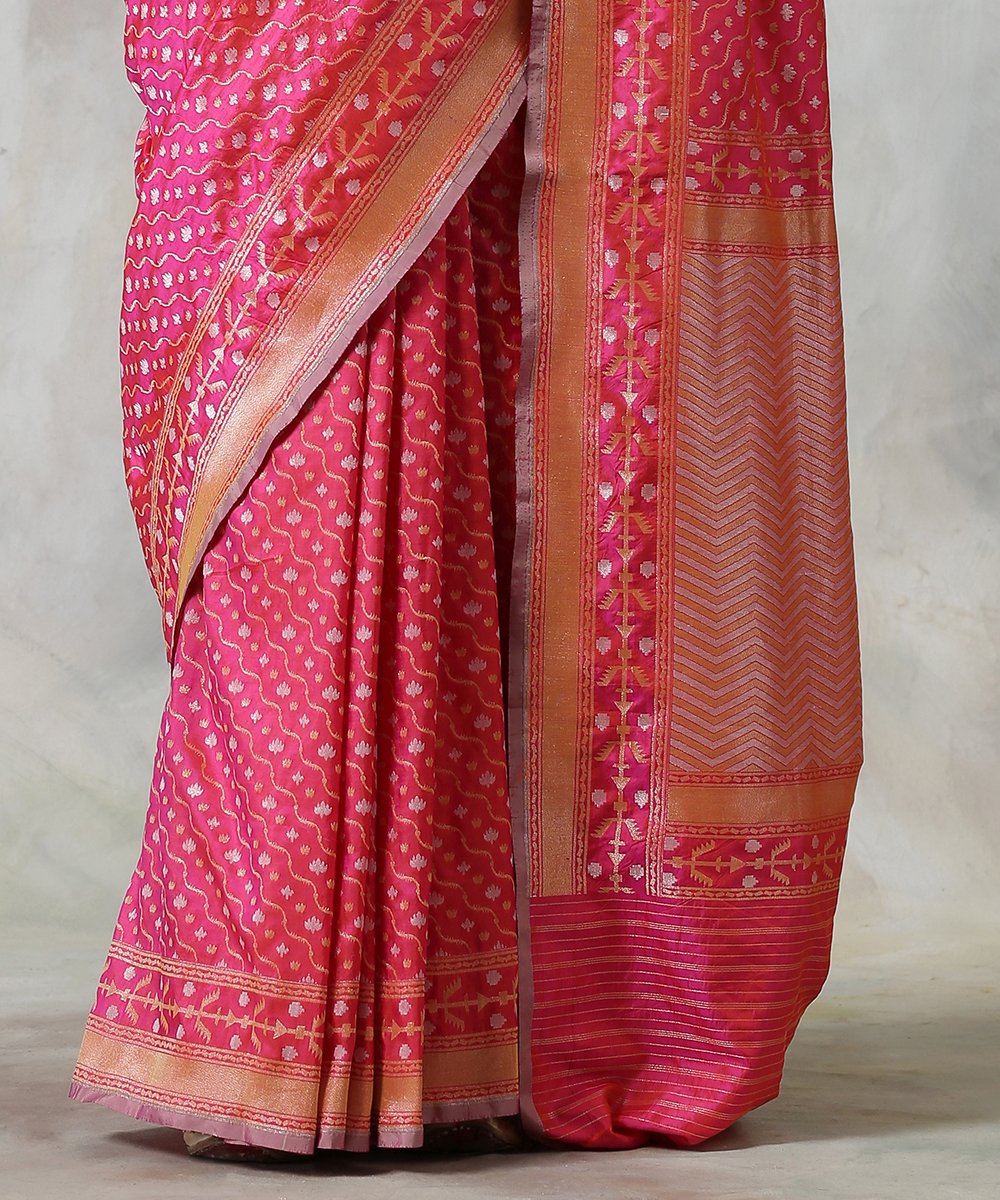 Pink_and_Orange_Handloom_Dual_Tone_Cutwork_Banarasi_Saree_With_Jamdani_Weaving_WeaverStory_04