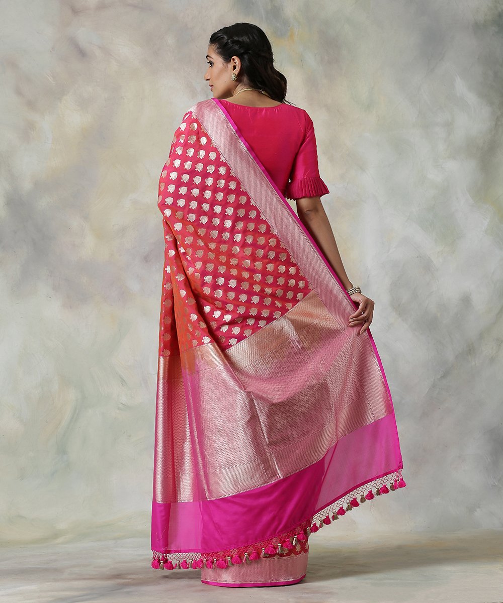 Pink_Dual_Tone_Handloom_Katan_SIlk_Banarasi_Saree_With_All_Over_Leaf_Booti_WeaverStory_03