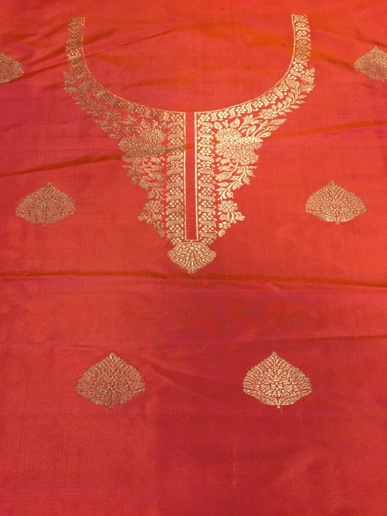 Pink_Handloom_Dual_Tone_Antique_Zari_Booti_Banarasi_Saree_With_Heavy_Blouse_WeaverStory_05